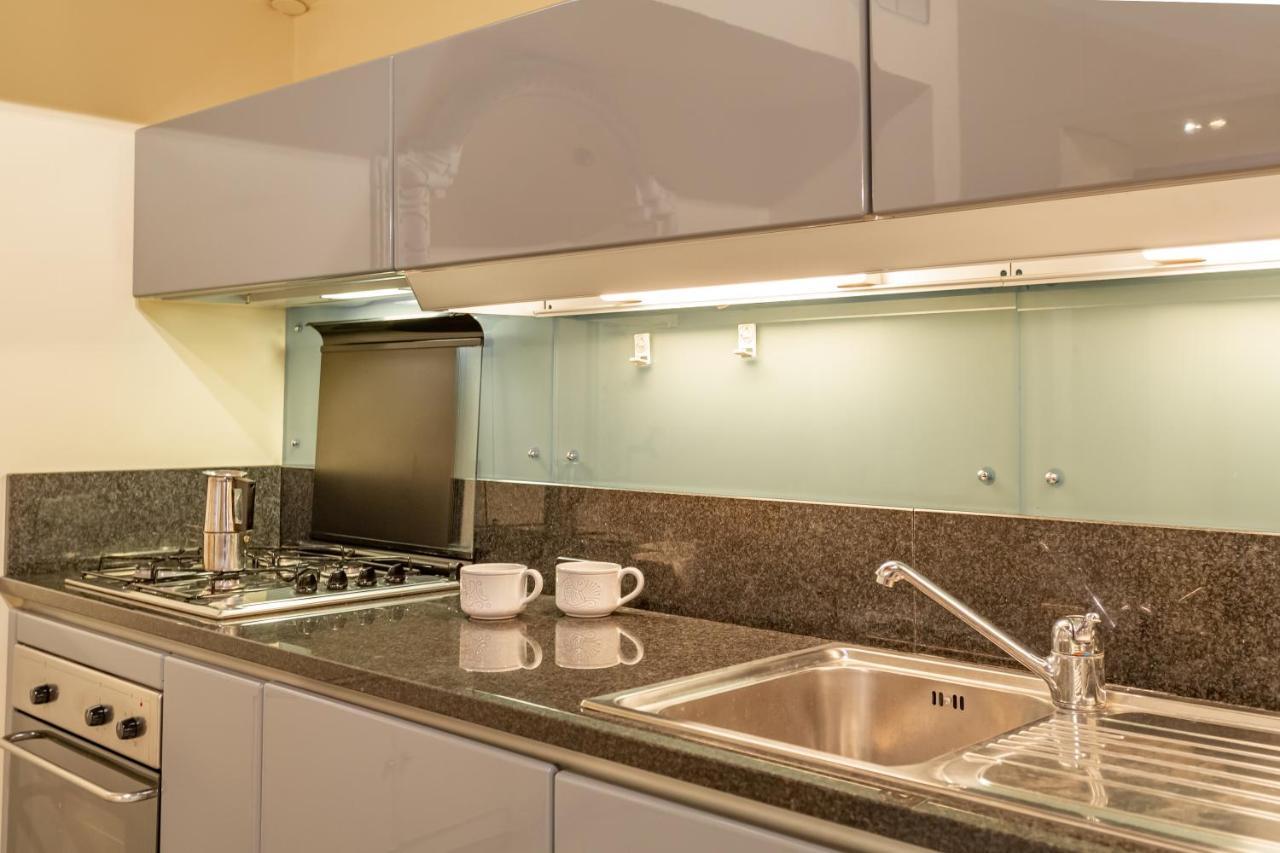 Daplace - Sofia Apartment روما المظهر الخارجي الصورة